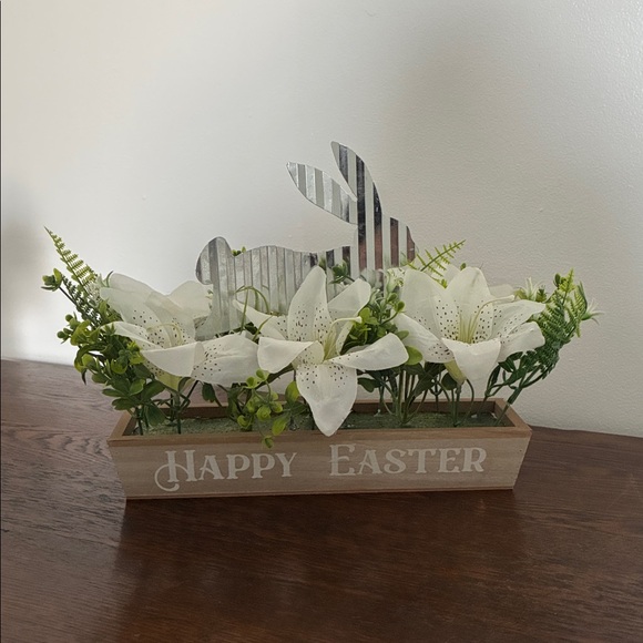 NWT Happy Easter Faux Floral Arrangement Wooden Box Centerpiece w/ Metal Bunny - Picture 13 of 17